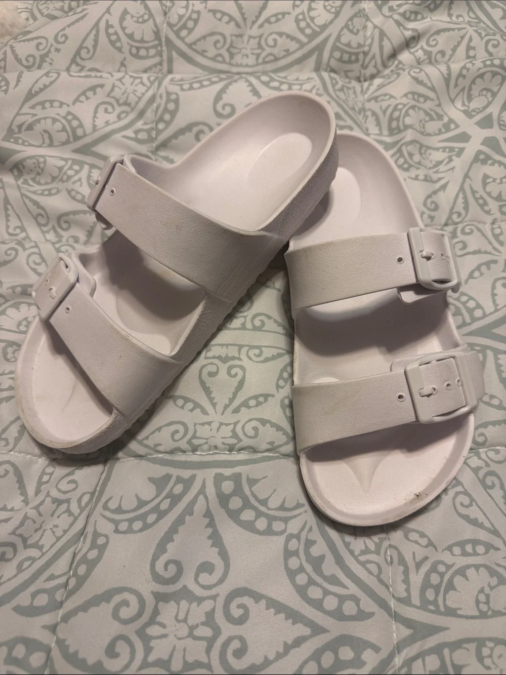 Shade & Shore White Double-Buckle Slide Sandals for Kids